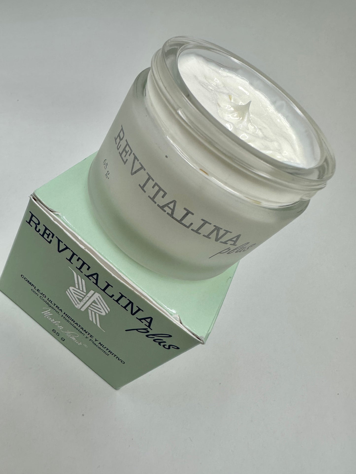 CREMA HIDRATANTE  Y ANTIARRUGAS  A BASE DE COLÁGENO REVITALINA